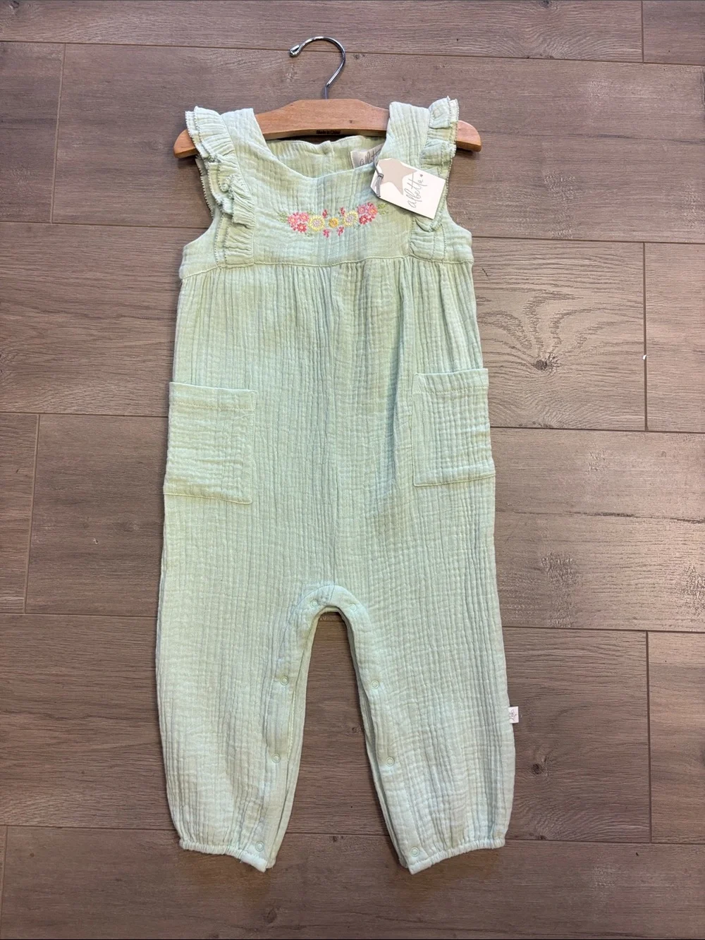 NWT Albetta Girls' Green gauzy Muslin Romper